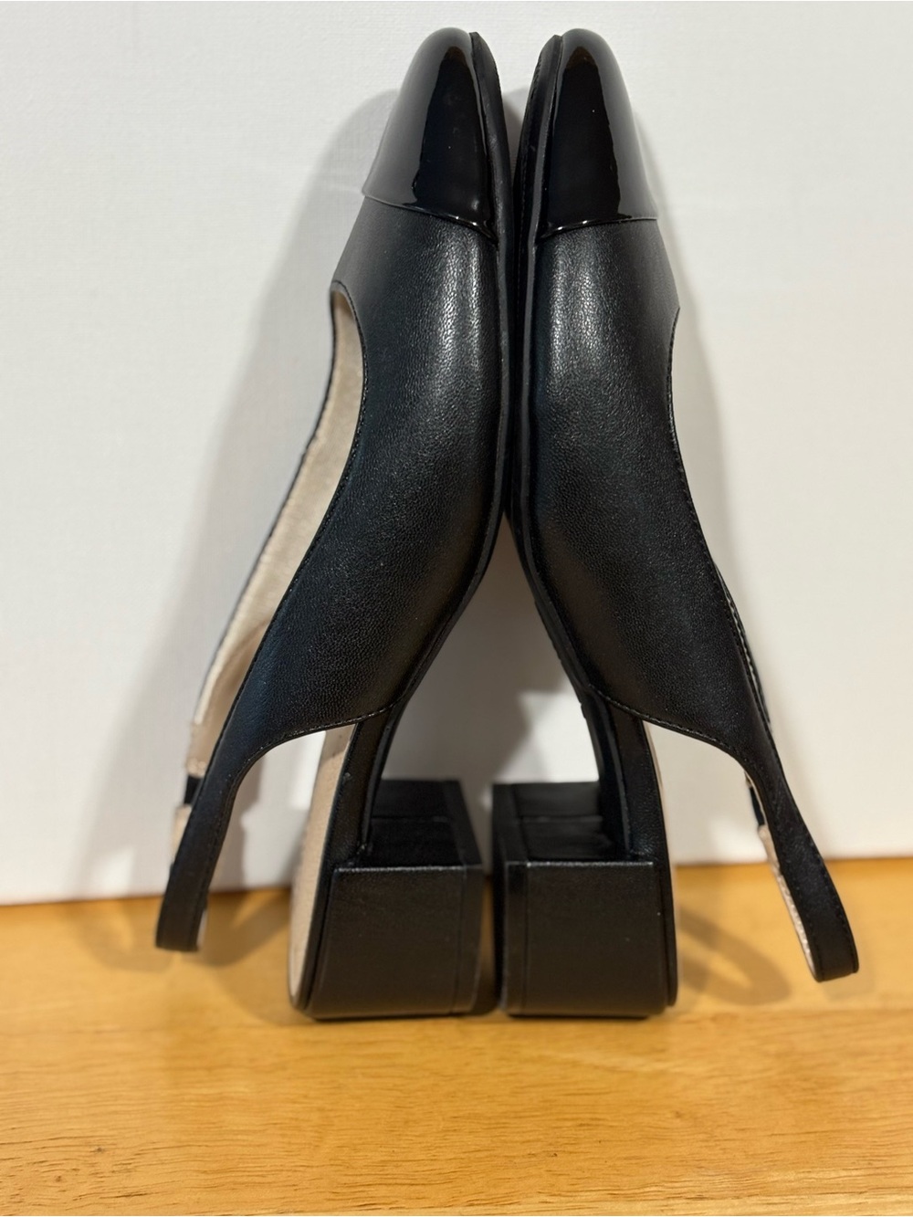 Life Stride Black Slingback Cap-Toe Low Heel Pumps - Picture 4 of 9